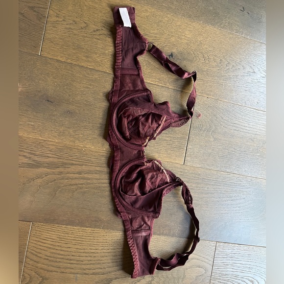 Intimo XS/Small Adjustable Deep Burgundy Lace Bra - Picture 3 of 5